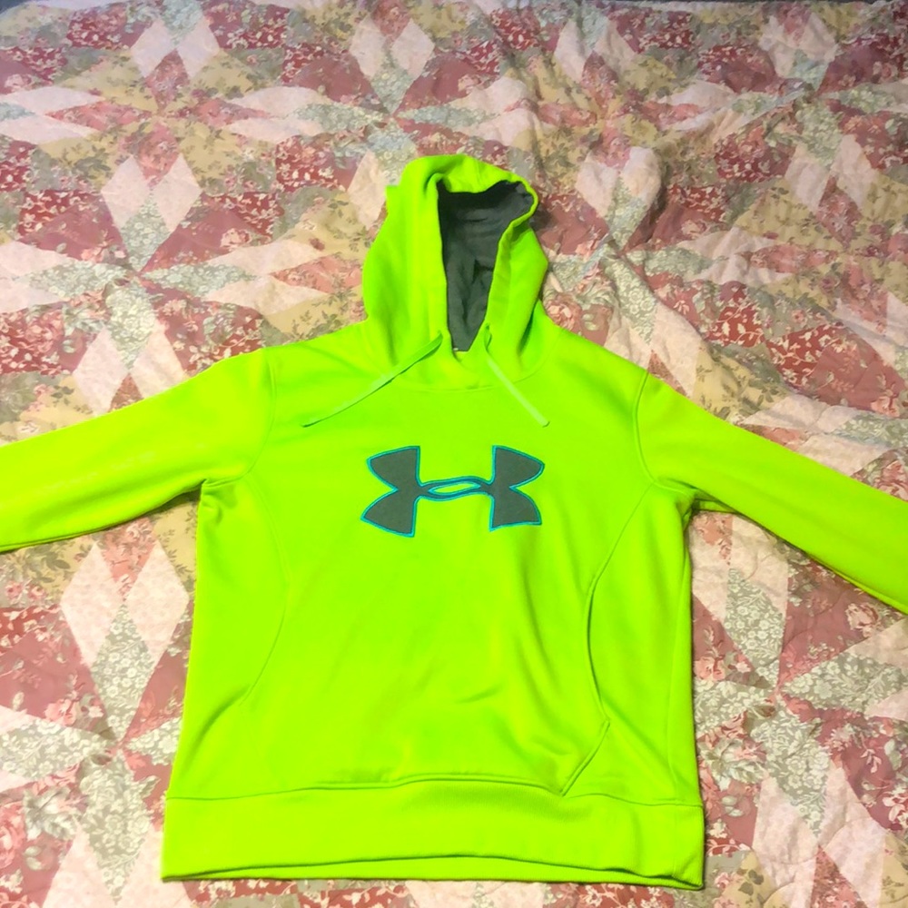 Men's small under armpit sweatshirt